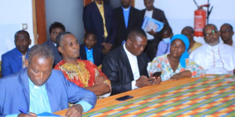 Révision de la Liste Électorale : Les photos de la rencontre du ministre Danho Paulin par ailleurs superviseur Rhdp  avec les forces vives de la commune d’Attecoubé