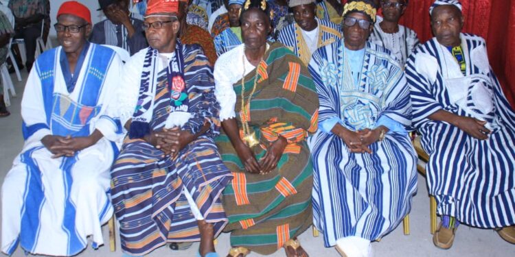 Révision de la Liste Électorale : Les photos de la rencontre du ministre Danho Paulin par ailleurs superviseur Rhdp  avec les forces vives de la commune d’Attecoubé