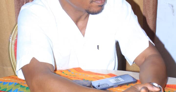 Révision de la Liste Électorale : Les photos de la rencontre du ministre Danho Paulin par ailleurs superviseur Rhdp  avec les forces vives de la commune d’Attecoubé