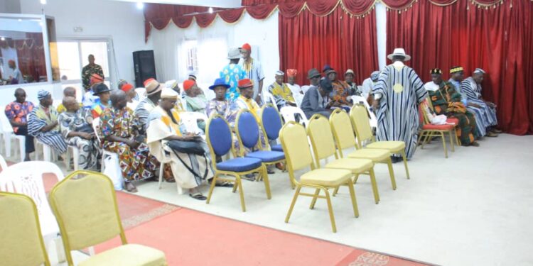 Révision de la Liste Électorale : Les photos de la rencontre du ministre Danho Paulin par ailleurs superviseur Rhdp  avec les forces vives de la commune d’Attecoubé