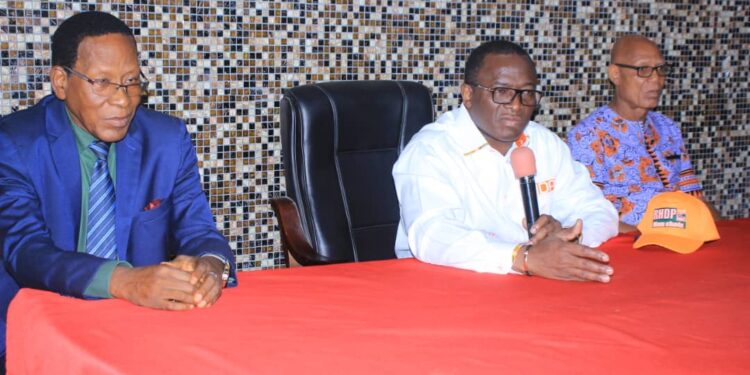 Révision de la Liste Électorale : Les photos de la rencontre du ministre Danho Paulin par ailleurs superviseur Rhdp  avec les forces vives de la commune d’Attecoubé