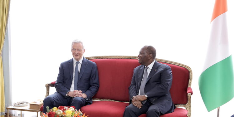 Le Chef de l’Etat Alassane Ouattara a échangé avec le Ministre français de l’Economie et des Finances