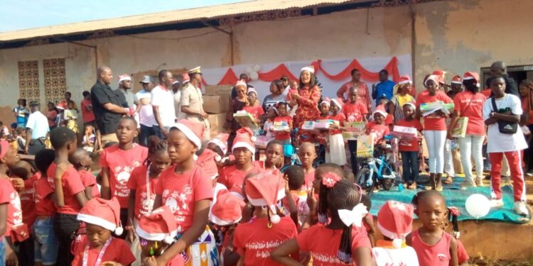 Gagnoa/ Le président Ouattara offre la noël à 4000 enfants