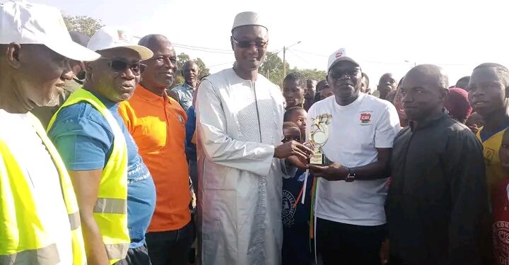 Bafing/ Mahouloud: Moussa Sanogo égaie plus de 20.000 enfants de la région