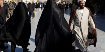 L’Histoire à l’Endroit : Les iraniennes et la révolution Islamique