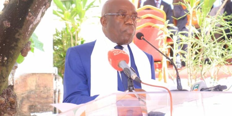 Vœux des maires au ministre Danho Paulin Claude, président du bureau exécutif de l’UVICOCI le 26 janvier au siège de leur union.