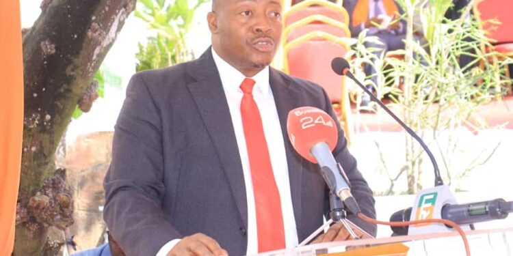 Vœux des maires au ministre Danho Paulin Claude, président du bureau exécutif de l’UVICOCI le 26 janvier au siège de leur union.