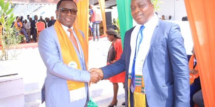 Vœux des maires au ministre Danho Paulin Claude, président du bureau exécutif de l’UVICOCI le 26 janvier au siège de leur union.