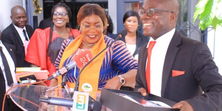 Vœux des maires au ministre Danho Paulin Claude, président du bureau exécutif de l’UVICOCI le 26 janvier au siège de leur union.