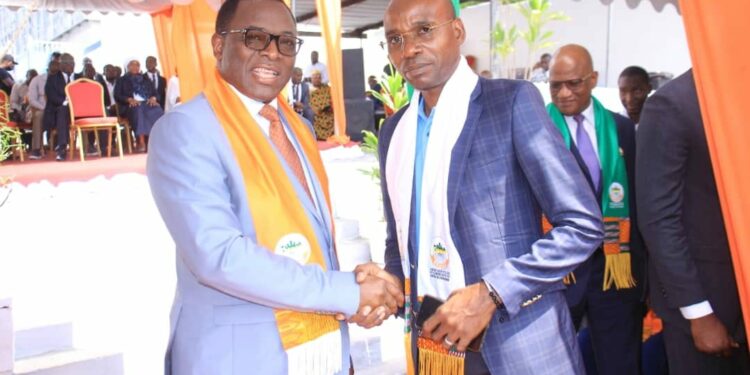 Vœux des maires au ministre Danho Paulin Claude, président du bureau exécutif de l’UVICOCI le 26 janvier au siège de leur union.