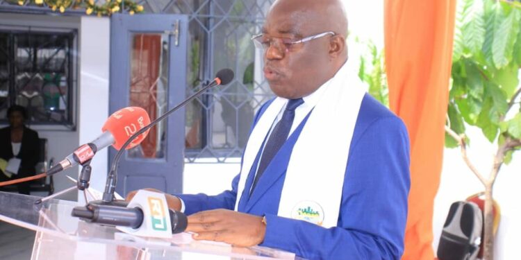 Vœux des maires au ministre Danho Paulin Claude, président du bureau exécutif de l’UVICOCI le 26 janvier au siège de leur union.