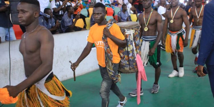 Rentrée Fédérale et journée du mérite sportif, le ministre des sports Danho Paulin Claude, honore le monde sportif, le 26 janvier au palais à Abidjan.