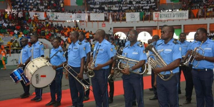 Rentrée Fédérale et journée du mérite sportif, le ministre des sports Danho Paulin Claude, honore le monde sportif, le 26 janvier au palais à Abidjan.