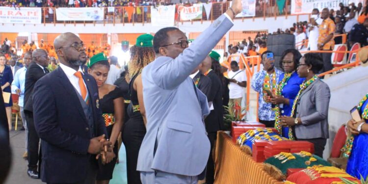 Rentrée Fédérale et journée du mérite sportif, le ministre des sports Danho Paulin Claude, honore le monde sportif, le 26 janvier au palais à Abidjan.