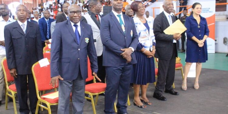 Rentrée Fédérale et journée du mérite sportif, le ministre des sports Danho Paulin Claude, honore le monde sportif, le 26 janvier au palais à Abidjan.