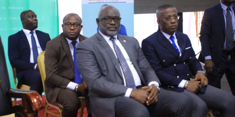 Rentrée Fédérale et journée du mérite sportif, le ministre des sports Danho Paulin Claude, honore le monde sportif, le 26 janvier au palais à Abidjan.