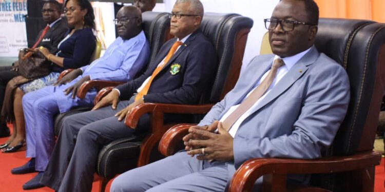 Rentrée Fédérale et journée du mérite sportif, le ministre des sports Danho Paulin Claude, honore le monde sportif, le 26 janvier au palais à Abidjan.