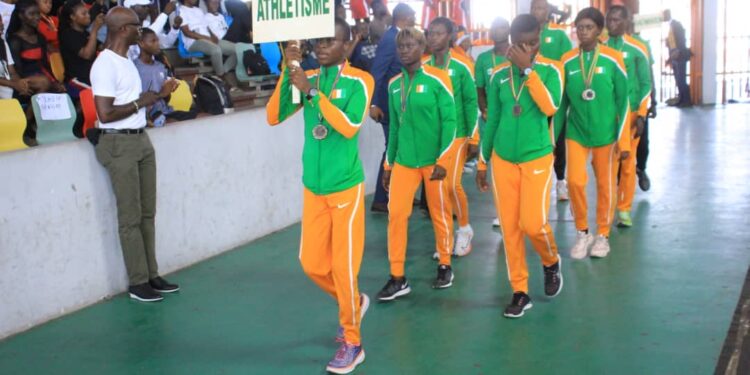 Rentrée Fédérale et journée du mérite sportif, le ministre des sports Danho Paulin Claude, honore le monde sportif, le 26 janvier au palais à Abidjan.