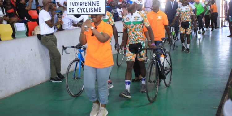 Rentrée Fédérale et journée du mérite sportif, le ministre des sports Danho Paulin Claude, honore le monde sportif, le 26 janvier au palais à Abidjan.