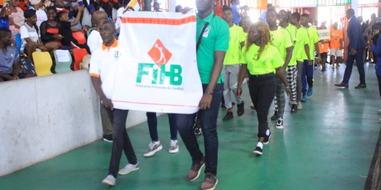 Rentrée Fédérale et journée du mérite sportif, le ministre des sports Danho Paulin Claude, honore le monde sportif, le 26 janvier au palais à Abidjan.