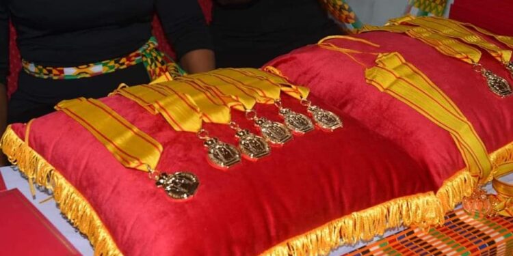 Rentrée Fédérale et journée du mérite sportif, le ministre des sports Danho Paulin Claude, honore le monde sportif, le 26 janvier au palais à Abidjan.