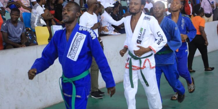 Rentrée Fédérale et journée du mérite sportif, le ministre des sports Danho Paulin Claude, honore le monde sportif, le 26 janvier au palais à Abidjan.