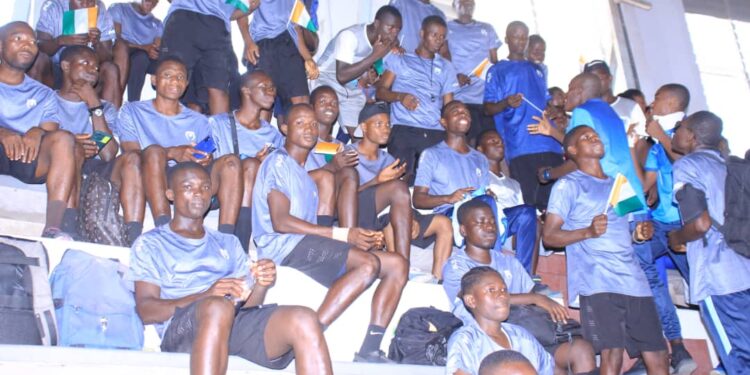 Rentrée Fédérale et journée du mérite sportif, le ministre des sports Danho Paulin Claude, honore le monde sportif, le 26 janvier au palais à Abidjan.