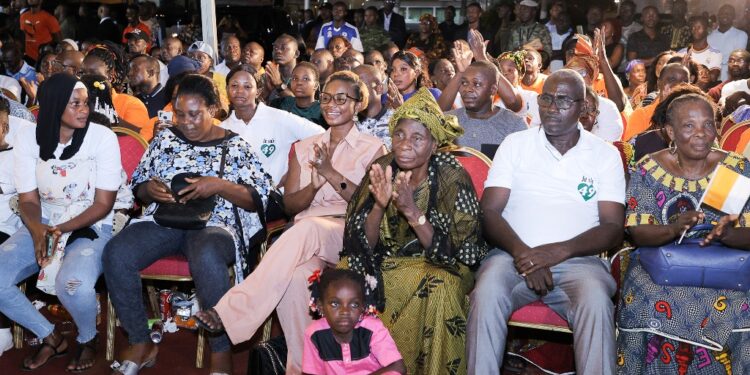 Les photos de l’accueil des 46 Soldats ivoiriens précédemment détenus au Mali, par le Président Alassane OUATTARA, le 7 janvier 2023 à l’aéroport Houphouët Boigny d’Abidjan.