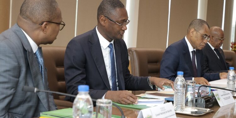 Les photos de la Réunion du Conseil National de Sécurité (CNS) présidé par SEM Alassane Ouattara,  le jeudi 12 janvier 2023, au Palais Présidentiel