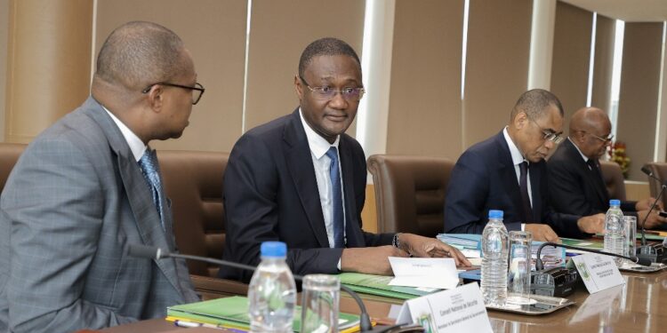 Les photos de la Réunion du Conseil National de Sécurité (CNS) présidé par SEM Alassane Ouattara,  le jeudi 12 janvier 2023, au Palais Présidentiel