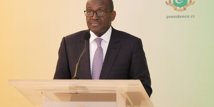 Les photos de la Réunion du Conseil National de Sécurité (CNS) présidé par SEM Alassane Ouattara,  le jeudi 12 janvier 2023, au Palais Présidentiel
