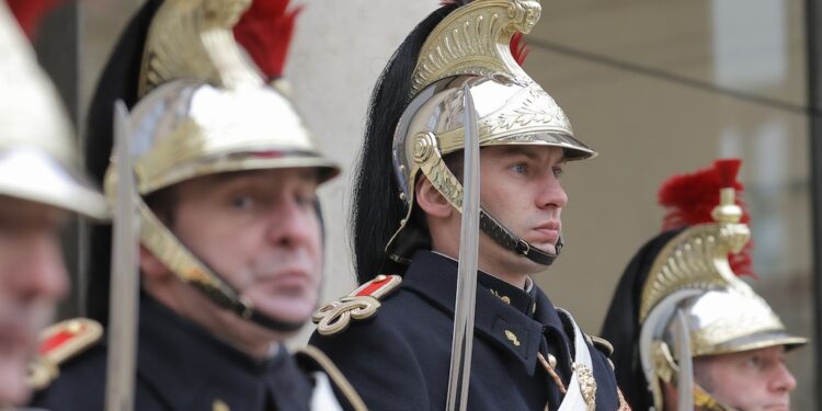 Déjeuner de travail du Président Alassane OUATTARA, avec son homologue français,  Emmanuel MACRON, le 25 janvier, à l’Elysée.