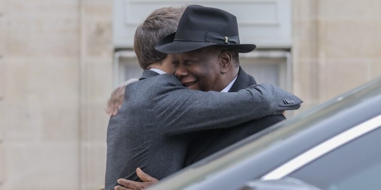 Déjeuner de travail du Président Alassane OUATTARA, avec son homologue français,  Emmanuel MACRON, le 25 janvier, à l’Elysée.