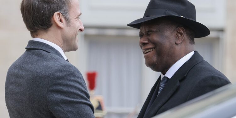Déjeuner de travail du Président Alassane OUATTARA, avec son homologue français,  Emmanuel MACRON, le 25 janvier, à l’Elysée.