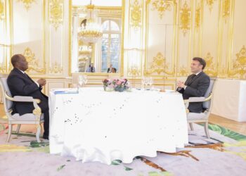 Déjeuner de travail du Président Alassane OUATTARA, avec son homologue français,  Emmanuel MACRON, le 25 janvier, à l&rsquo;Elysée.