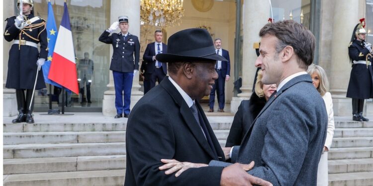 Déjeuner de travail du Président Alassane OUATTARA, avec son homologue français,  Emmanuel MACRON, le 25 janvier, à l’Elysée.
