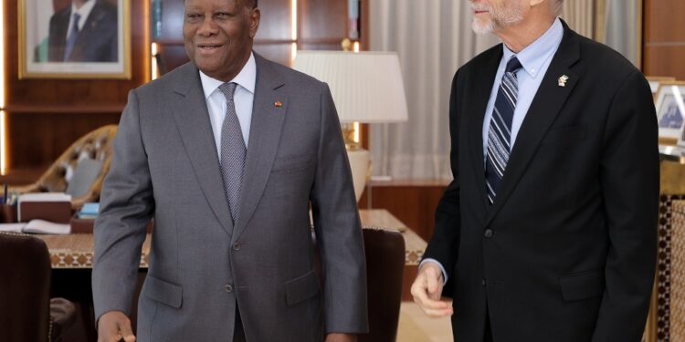 Le président Alassane Ouattara, a eu un entretien avec l’ambassadeur des USA le 31 janvier au palais présidentiel à Abidjan.