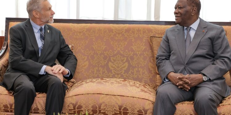 Le président Alassane Ouattara, a eu un entretien avec l’ambassadeur des USA le 31 janvier au palais présidentiel à Abidjan.