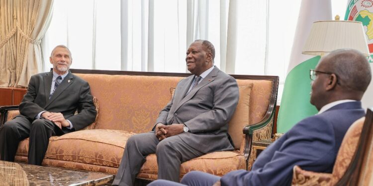 Le président Alassane Ouattara, a eu un entretien avec l’ambassadeur des USA le 31 janvier au palais présidentiel à Abidjan.