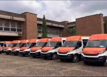 Abidjan : 40 Gbakas « made in Côte d&rsquo;Ivoire » remis aux transporteurs d’Abobo et de Yopougon