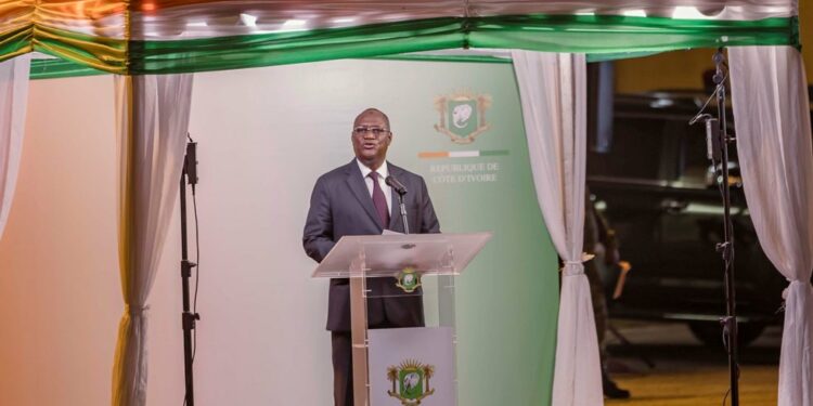 Les photos de l’accueil des 46 Soldats ivoiriens précédemment détenus au Mali, par le Président Alassane OUATTARA, le 7 janvier 2023 à l’aéroport Houphouët Boigny d’Abidjan.