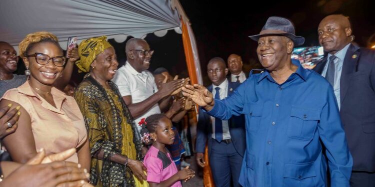 Les photos de l’accueil des 46 Soldats ivoiriens précédemment détenus au Mali, par le Président Alassane OUATTARA, le 7 janvier 2023 à l’aéroport Houphouët Boigny d’Abidjan.