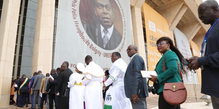 Les images de la remise du prix Félix Houphouët Boigny pour la paix  à Angela Merkel, à Yamoussoukro le 8 février 2023