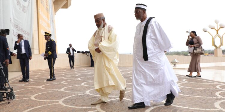 Les images de la remise du prix Félix Houphouët Boigny pour la paix  à Angela Merkel, à Yamoussoukro le 8 février 2023