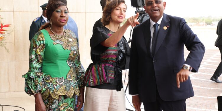 Les images de la remise du prix Félix Houphouët Boigny pour la paix  à Angela Merkel, à Yamoussoukro le 8 février 2023