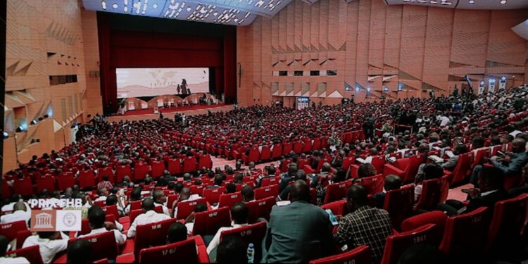 Les images de la remise du prix Félix Houphouët Boigny pour la paix  à Angela Merkel, à Yamoussoukro le 8 février 2023