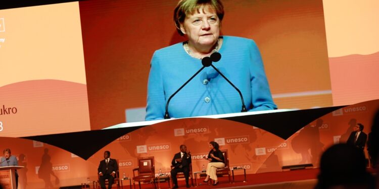 Les images de la remise du prix Félix Houphouët Boigny pour la paix  à Angela Merkel, à Yamoussoukro le 8 février 2023