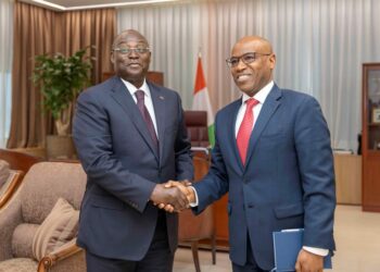 Le Vice-Président, Tiémoko Meyliet KONE, a reçu en audience l&rsquo;Administrateur du FMI pour la Côte d&rsquo;Ivoire, M. Facinet SYLLA, le 28 février 2023, au Palais Présidenciel à Abidjan