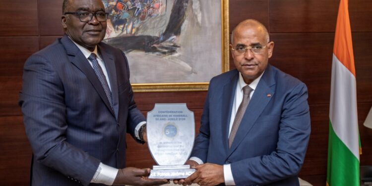 Confédération Africaine de Handball: Dr Mansourou fait le point de son institution au Premier Ministre ivoirien