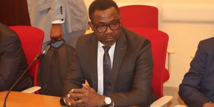 CAN 2023 en Côte d’Ivoire : le Premier ministre Patrick Achi a reçu en audience des émissaires de la CAF.